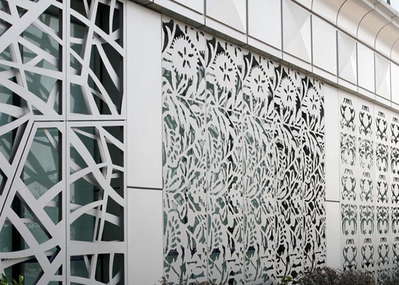 China Los cuatro paneles de acero decorativos de la estructura de las categorías, pantalla de metal decorativa antioxidante anti proveedor